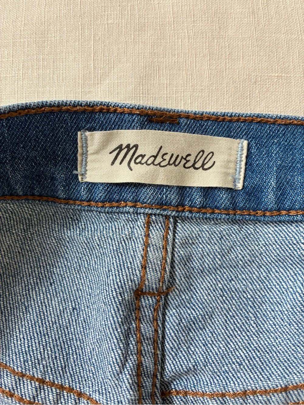 Madewell High Rise Slim Boy Jean 25 Light Blue Distressed Women’s Jeans - Picture 3 of 10